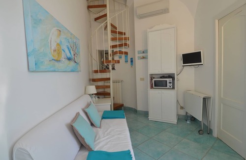 Ravello Villa | Romantic cottage, wide terrace overlooking the sea.