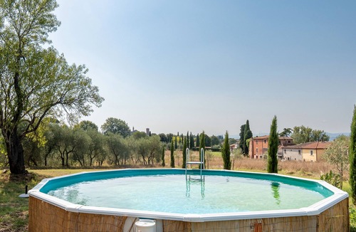 Santarello Apartment | Room 'Family Suite' with Shared Pool, Terrace and Wi-Fi
