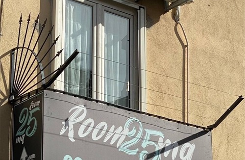 Cercola House | Room25sqm Luxury Holiday Home