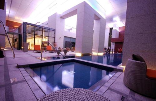 Jumeirah Lake Towers Apartment | Royal Club By RVHR, Bonnington Residential Tower - JLT