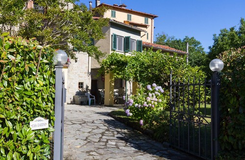 Castel San Niccolo House | Rural family house in the Casentino with exclusive pool & gardens. Pet friendly