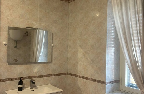 Macerata Campania Apartment | Safe Refuge, accommodation outside the city chaos with luggage storage