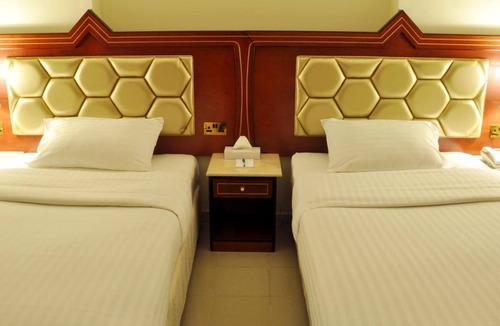 Al Muraqqabat Hotel | Saffron Hotel