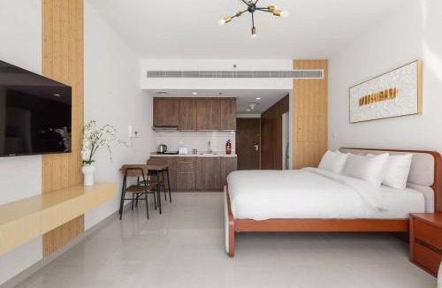 Sharjah Apartment | Sahab - Uptown Studio Direct Mall Access
