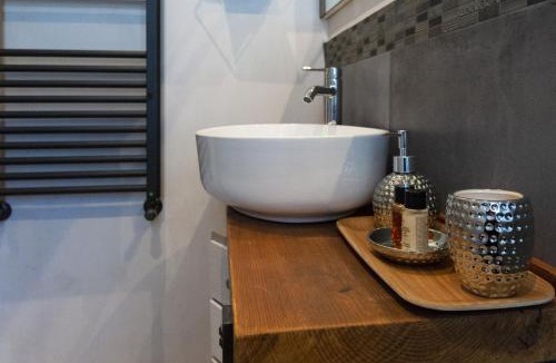Meleto Apartment | SantaBarbara