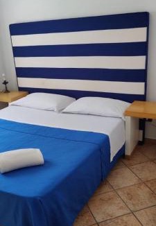 Marina di Puolo House | Sapphire Rooms