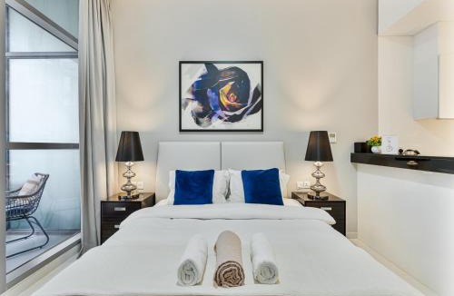 Dubai Apartment | Savis Homes - Furnished Spacious Studio in Golf Promenade 2A by Damac Hills