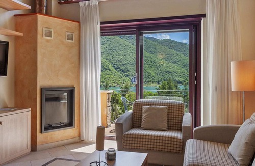 Scanno House | Scenic Loft in Scanno near Museo della Lana