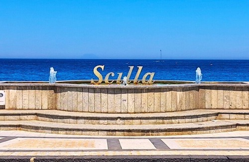 Scilla Apartment | Scilla appartamento Marina Grande solo 40 mt dal mare (appartamento Salina)
