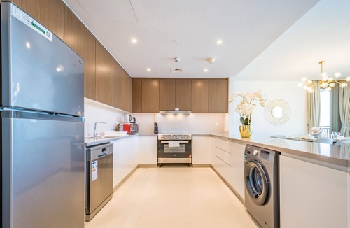 Jabal Ali 2 Apartment | Sea View 3BR with Assistant Room and Balcony, Just Steps from Marina Promenade