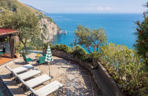 Vico Equense Villa | Seacliff Heaven - De Vivo Realty Positano