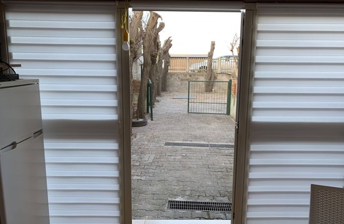 Crucoli House | seaside room on the seafront just 50m from the beach