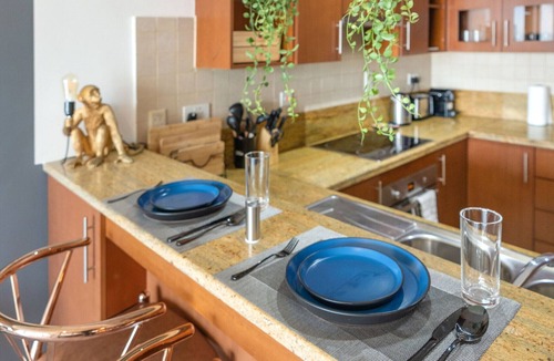 The Greens Apartment | Serene 1BR Apt in Fairways West Tower, The Greens