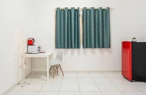 Al Majaz Apartment | Sharjah Master Bedroom with private washroom