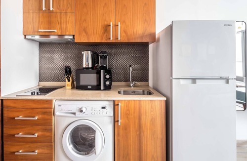 Bur Dubai Apartment | Silkhaus Burj Khalifa View | Burj Daman in DIFC