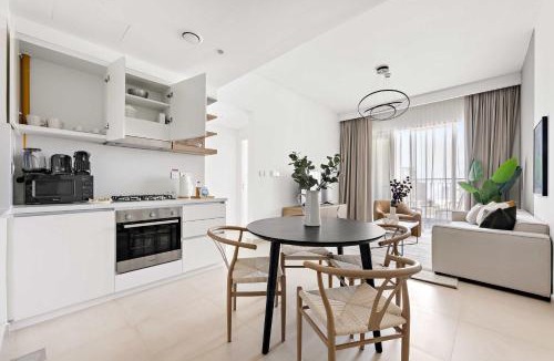 Za'abeel 2 Apartment | Silkhaus High Floor 1BDR with View with Pool & Gym