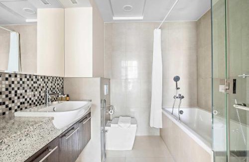 Downtown Dubai Apartment | Silkhaus stunning 1 BDR in Downtown near Business Bay