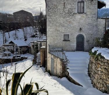 Rapino House | Sleeps up to 7 in the Majella