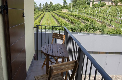 Imola Apartment | Small flat with balcony, living room and kitchen