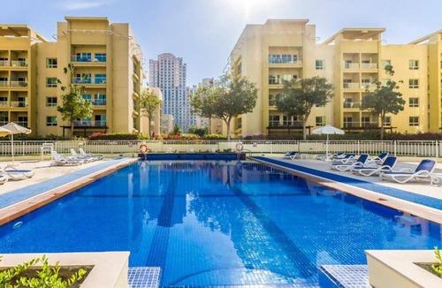 The Greens Apartment | Sophisticated & Classy - 1Bhk - The Greens