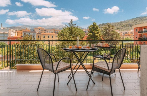 Sorrento City Centre House | Sorrento Colors&Suites - Mastice