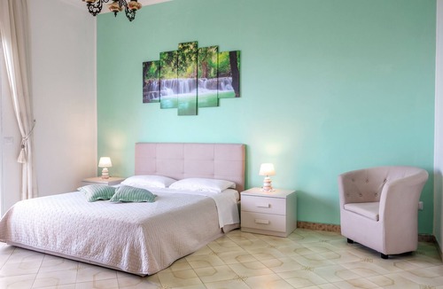 Priora Bed & Breakfast | Sorrento Hills - View of the bay