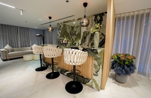 Jumeirah Lake Towers Apartment | Spacious 4-bedroom apartment with inhouse Pool, Gym and Cinema room in Dubai