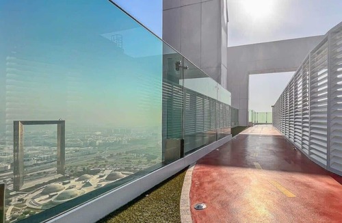 Bur Dubai Apartment | Spacious and Bright 2BR Near Metro Station!