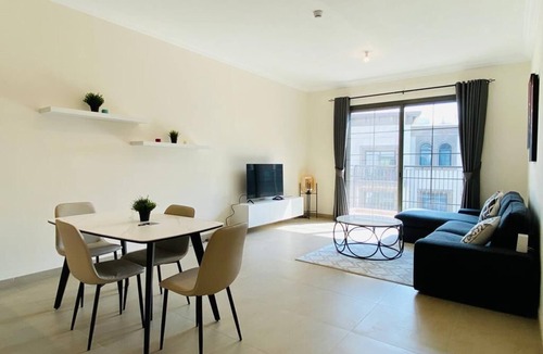 Dubai Apartment | Spacious one-bedroom in Muhaisnah, Dubai