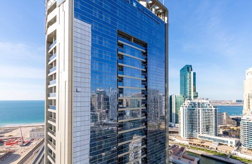 Dubai Marina Apartment | Spacious Studio in Dubai Marina with Marina Views