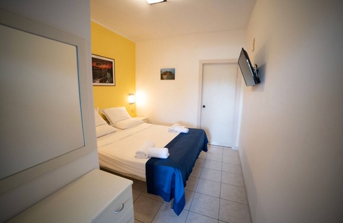 Parghelia Apartment | Standard Double Room