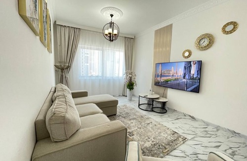 Al Satwa Apartment | Stay in heart of Dubai Marina - LUX 1BRD Apartment