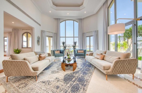 Palm Jumeirah Villa | Stella Stays Fabulous 4 BDR Palm Villa Beach Private Pool