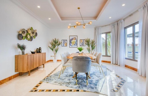 Palm Jumeirah Villa | Stella Stays Fabulous 4 BDR Palm Villa Beach Private Pool