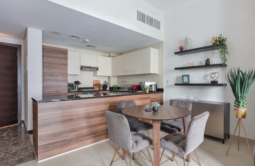 Dubai Marina Apartment | Stella Stays Radiant 1BDR Dubai JBR Beach Netflix