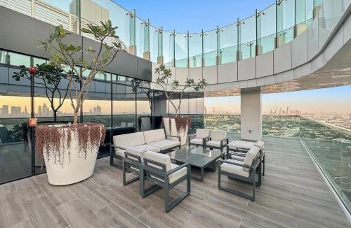 Bur Dubai Apartment | Steps from the Metro & Sheikh Zayed Road, close to World Trade Center, with amazing Dubai Frame views!