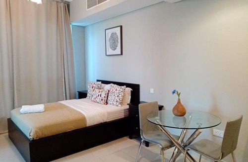 Dubai Marina Apartment | Studio - Bay Central Tower