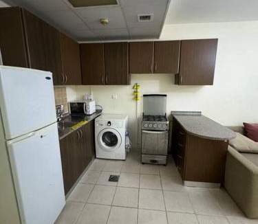 Al Quoz Apartment | Studio in AlKhail gate