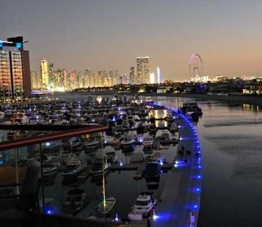 Palm Jumeirah Apartment | Studio *stunning SEA VIEW*