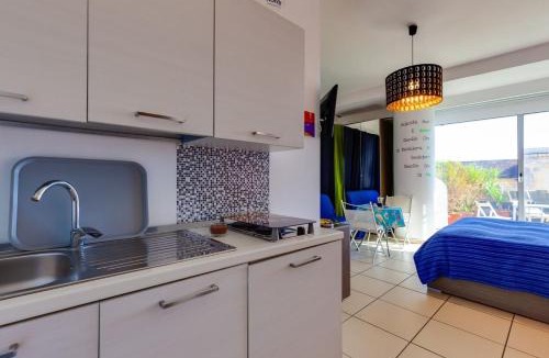 Historical Center Apartment | Studio with sea view furnished terrace and wifi at Napoli 3 km away from the beach