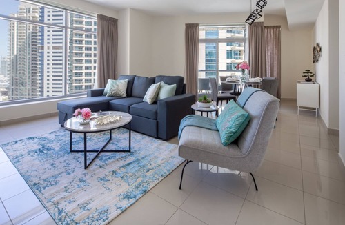 Dubai Marina Apartment | Stunning 1BR with Marina Views