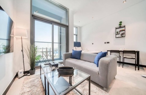 Business Bay Apartment | Stunning 2BR APT with Spa, Pool, Gym, Playground