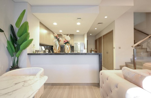 Dubai Villa | Stunning 4 Bed Villa, Private Pool, Damac Hills