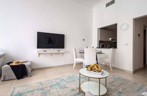 Dubai Sports City Apartment | Stunning and Stylish Studio In Sports City
