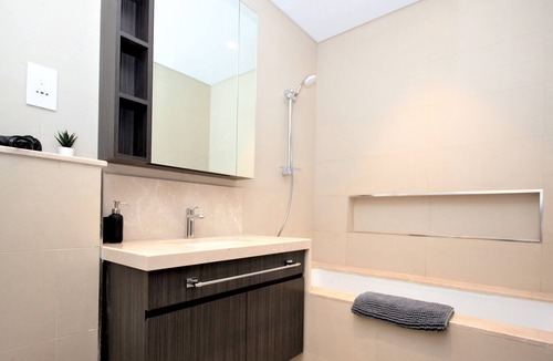 Bur Dubai Apartment | Stunning Downtown Views with Dubai Mall access