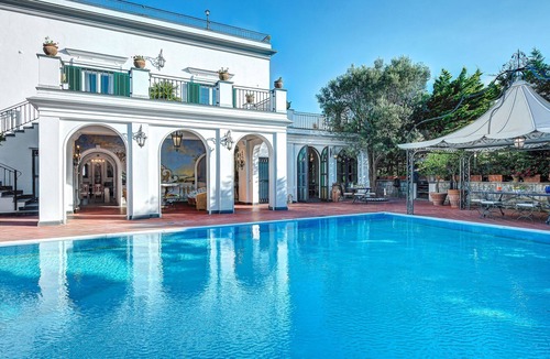 Sant'Agnello Villa | Stunning private villa with WIFI, private pool, A/C, TV, patio and panoramic view, close to Sorr.