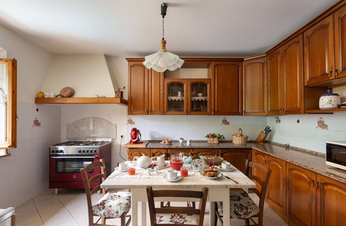 Borgo San Lorenzo Villa | Stunning private villa for 8 people with WIFI, private pool, TV and terrace, close to Florence