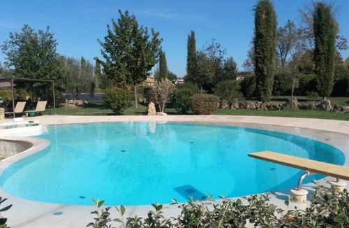 Asciano Villa | Stunning private villa for 4 people with pool, A/C, WIFI, TV and terrace