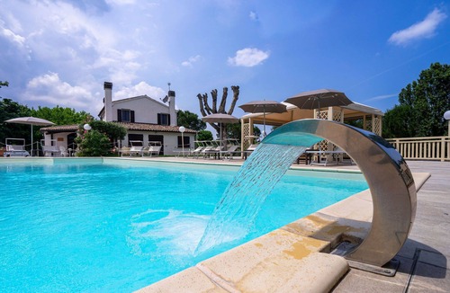 Dogana Villa | Stunning private villa with private pool, hot tub, WIFI, sauna, A/C, TV, patio and panoramic view