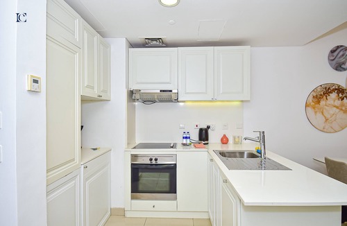 Dubai Apartment | Stunning Sea View 2BR with Sofabed | Nr JBR Beach and Tram - HEI